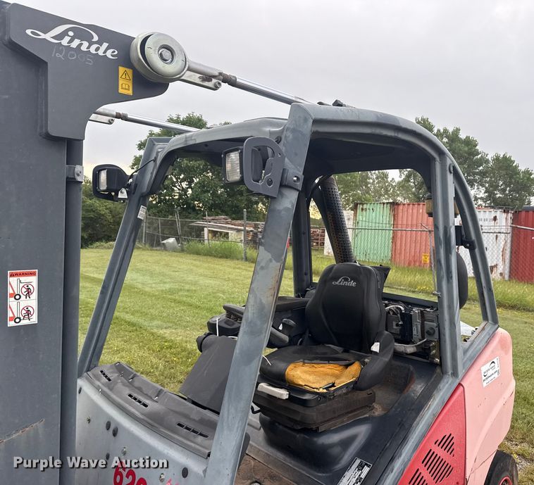 image for item DJ7778 2015 Linde H30D forklift
