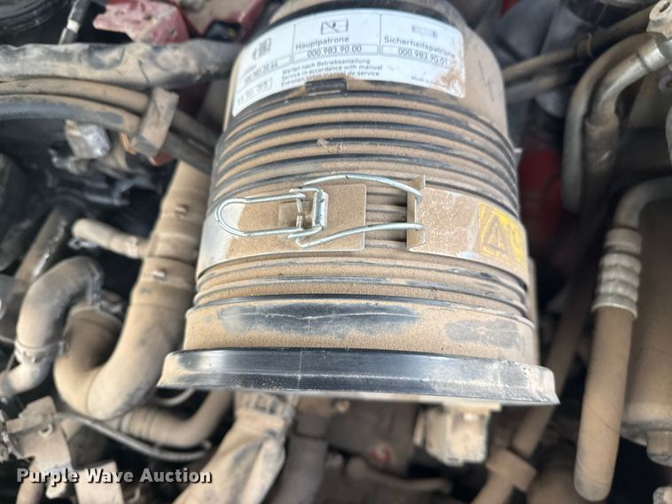 image for item DJ7778 2015 Linde H30D forklift