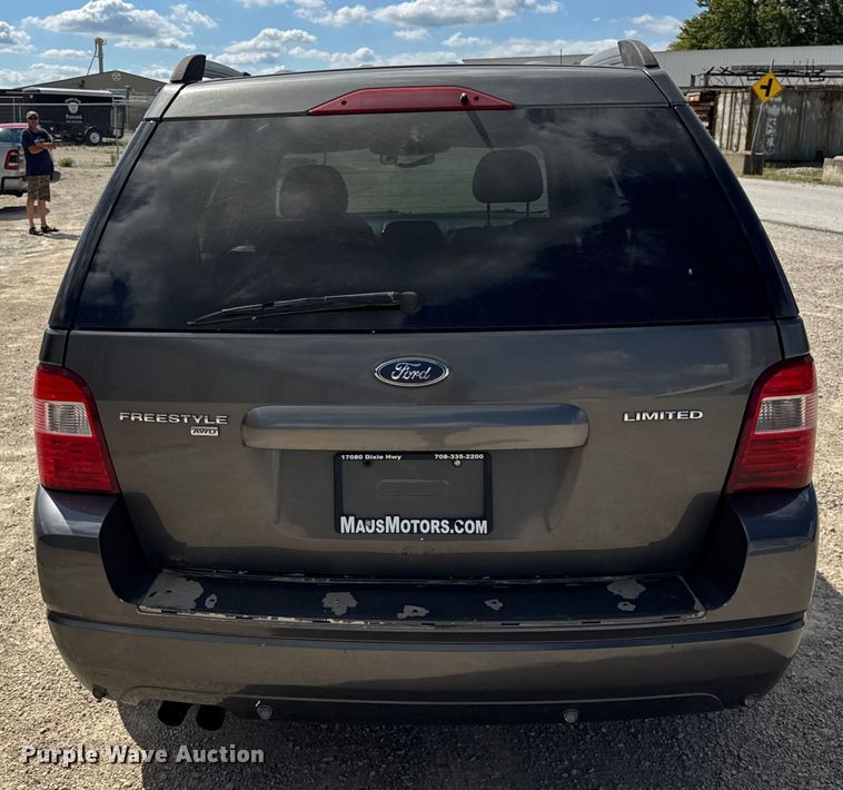 image for item DJ9710 2006 Ford Freestyle SUV