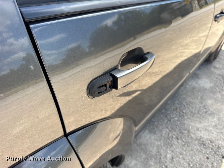 image for item DJ9710 2006 Ford Freestyle SUV