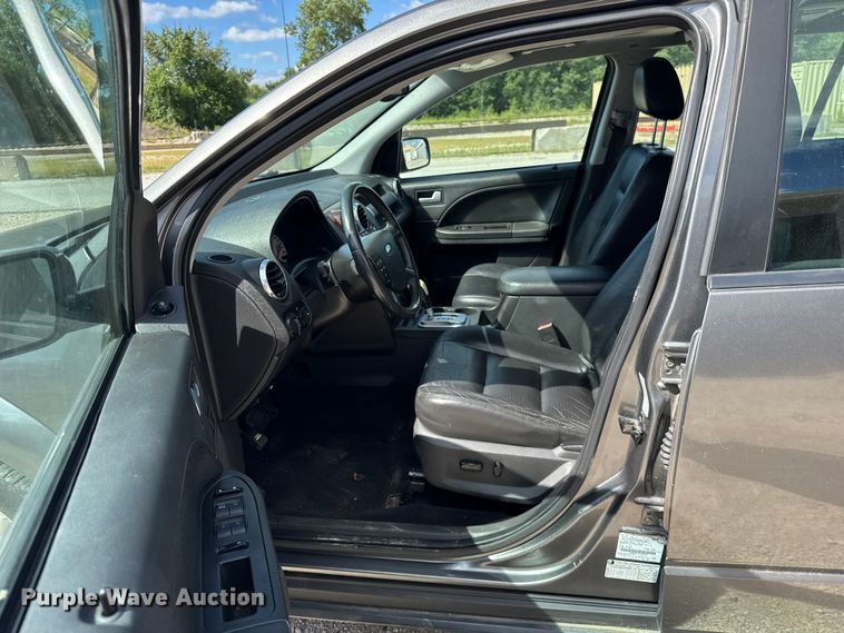 image for item DJ9710 2006 Ford Freestyle SUV