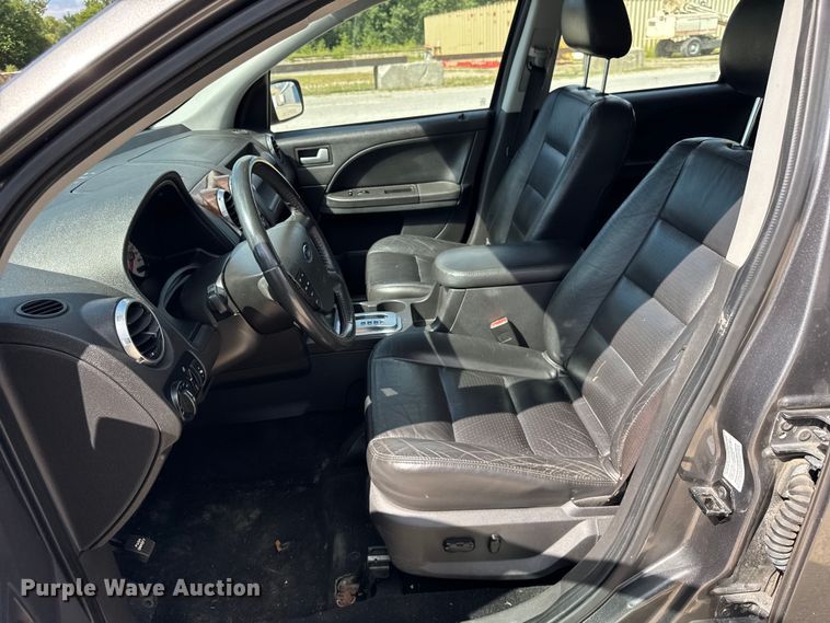 image for item DJ9710 2006 Ford Freestyle SUV