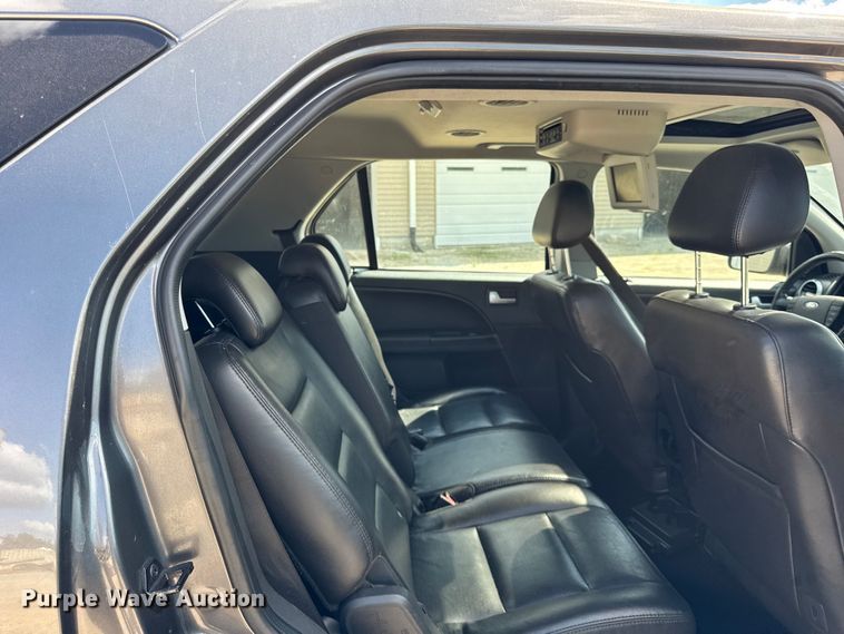 image for item DJ9710 2006 Ford Freestyle SUV