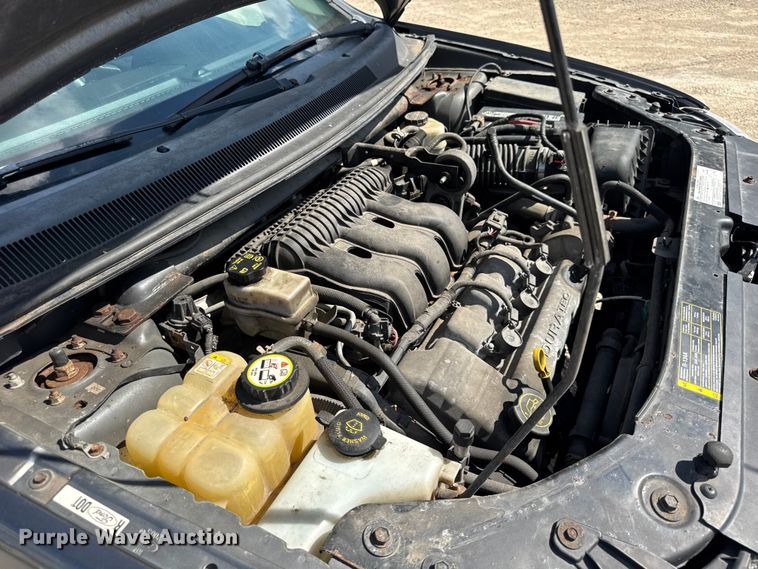 image for item DJ9710 2006 Ford Freestyle SUV