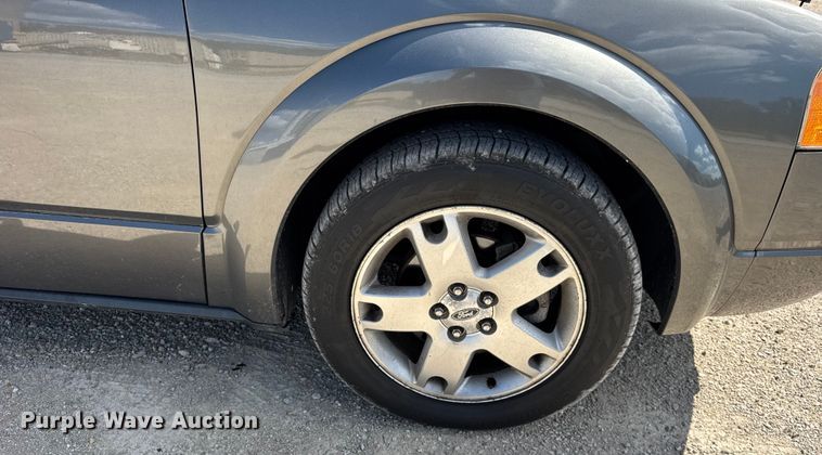 image for item DJ9710 2006 Ford Freestyle SUV