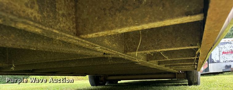 image for item DJ9714 2002 Cargo Mate enclosed cargo trailer