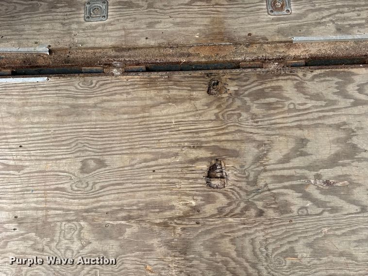 image for item DJ9714 2002 Cargo Mate enclosed cargo trailer