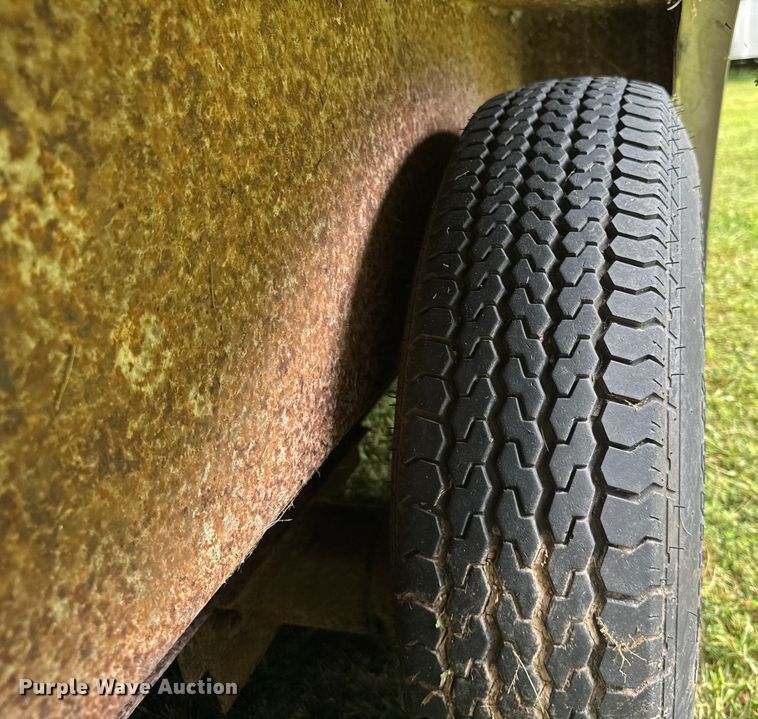 image for item DJ9714 2002 Cargo Mate enclosed cargo trailer