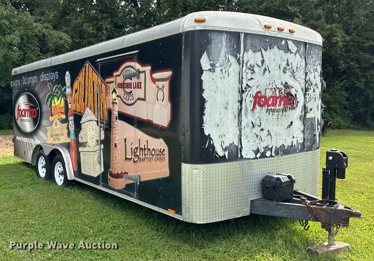 image for item DJ9715 2004 Cargo Mate CM820TA2 enclosed cargo trailer