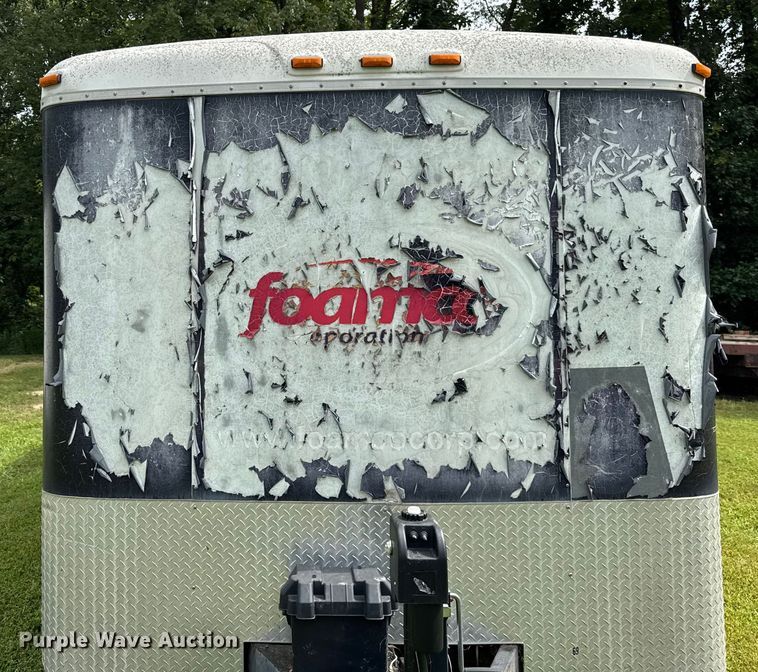 image for item DJ9715 2004 Cargo Mate CM820TA2 enclosed cargo trailer