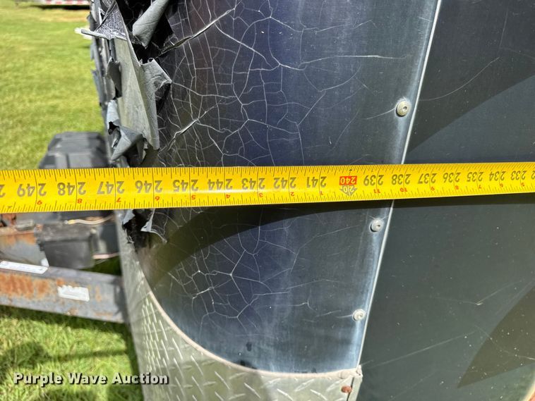 image for item DJ9715 2004 Cargo Mate CM820TA2 enclosed cargo trailer