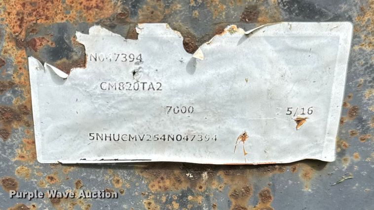 image for item DJ9715 2004 Cargo Mate CM820TA2 enclosed cargo trailer