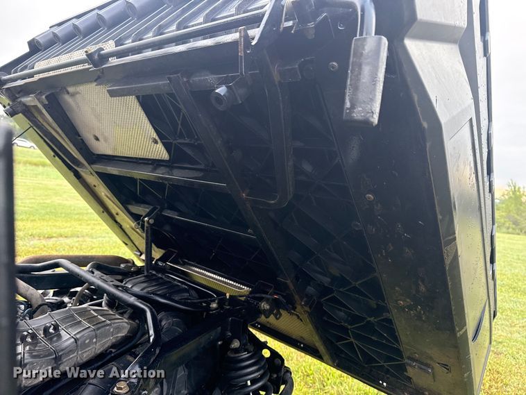 image for item DO7698 2019 Polaris PRO XD 4000D utility vehicle