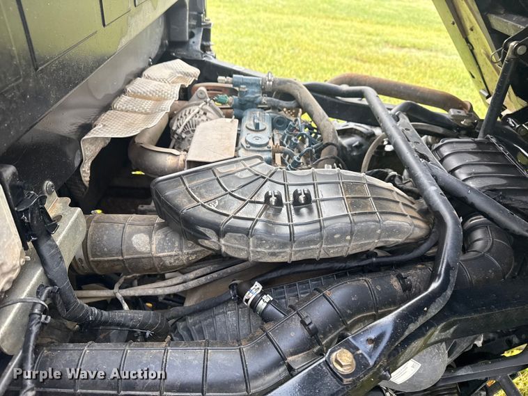 image for item DO7698 2019 Polaris PRO XD 4000D utility vehicle