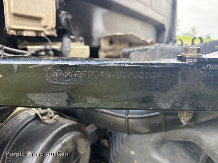 image for item DO7698 2019 Polaris PRO XD 4000D utility vehicle