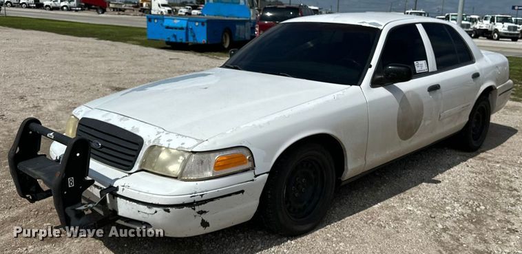 image for item DP8846 2000 Ford Crown Victoria Police Interceptor 