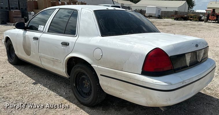image for item DP8846 2000 Ford Crown Victoria Police Interceptor 