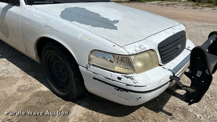 image for item DP8846 2000 Ford Crown Victoria Police Interceptor 