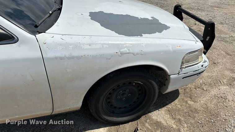 image for item DP8846 2000 Ford Crown Victoria Police Interceptor 