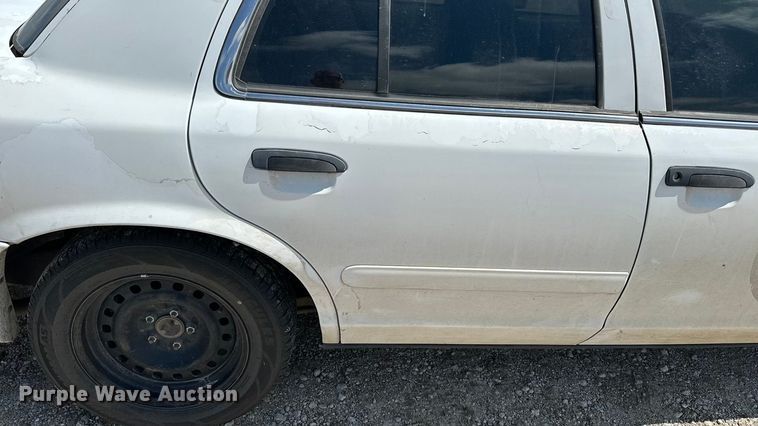 image for item DP8846 2000 Ford Crown Victoria Police Interceptor 