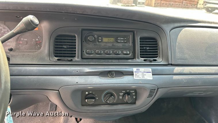 image for item DP8846 2000 Ford Crown Victoria Police Interceptor 