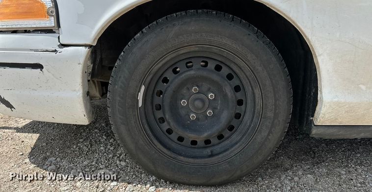 image for item DP8846 2000 Ford Crown Victoria Police Interceptor 
