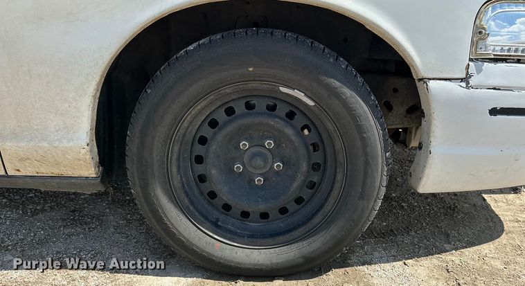 image for item DP8846 2000 Ford Crown Victoria Police Interceptor 