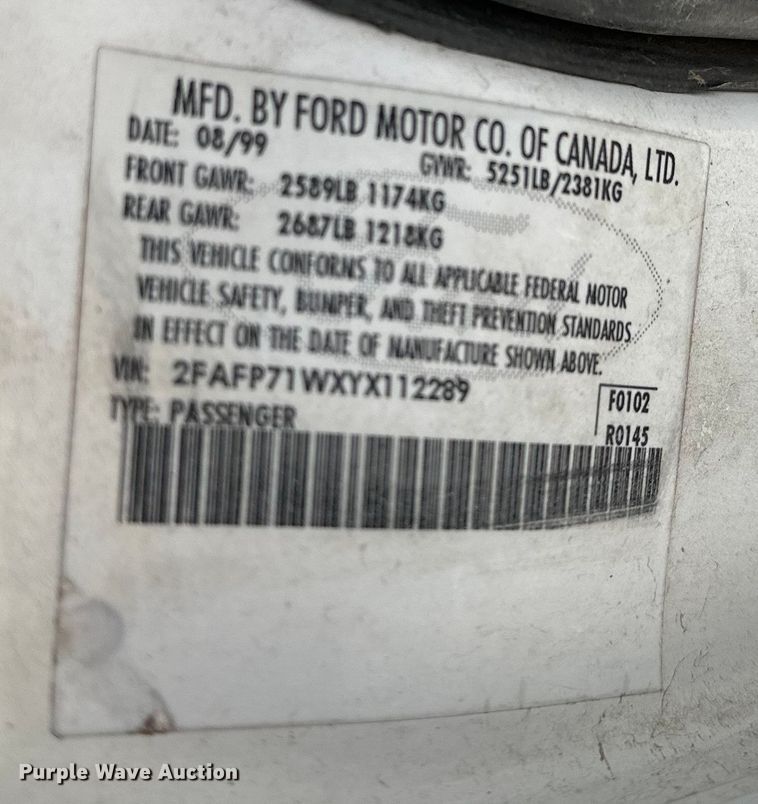 image for item DP8846 2000 Ford Crown Victoria Police Interceptor 