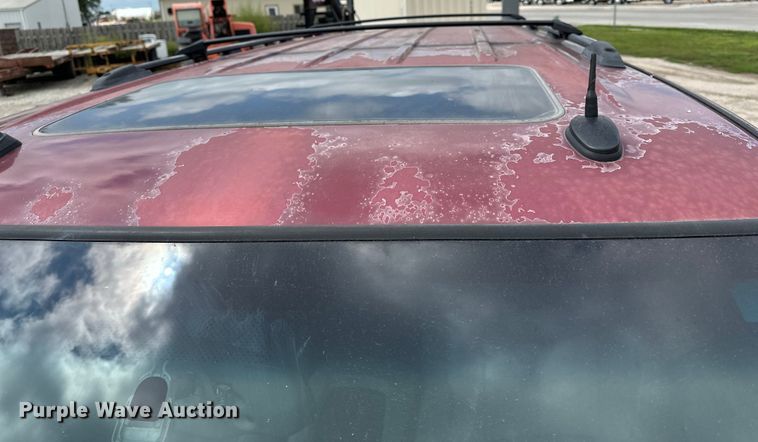 image for item DP8847 2004 Chevrolet Suburban 1500 SUV