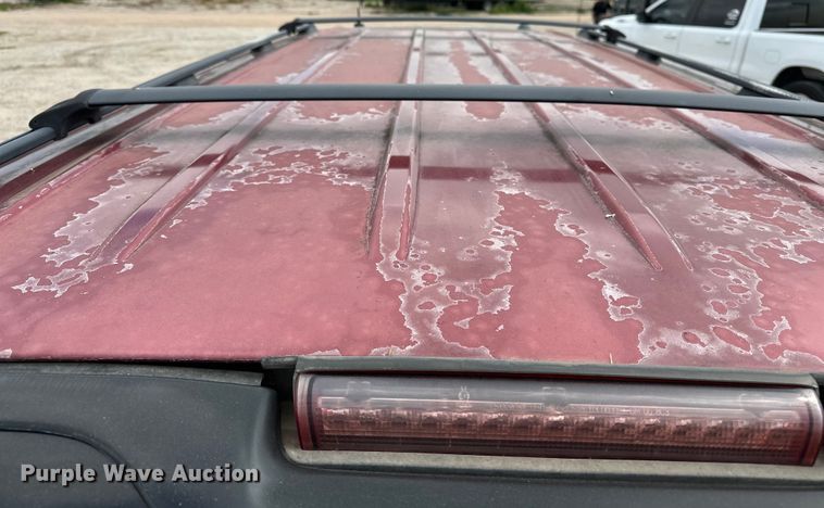 image for item DP8847 2004 Chevrolet Suburban 1500 SUV