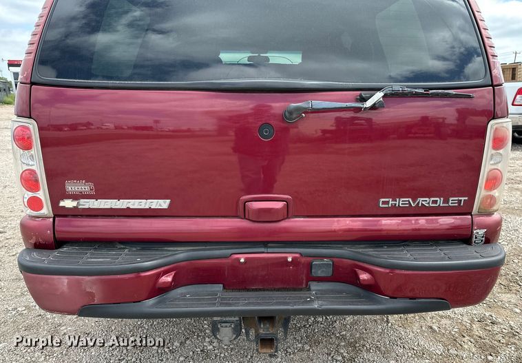 image for item DP8847 2004 Chevrolet Suburban 1500 SUV