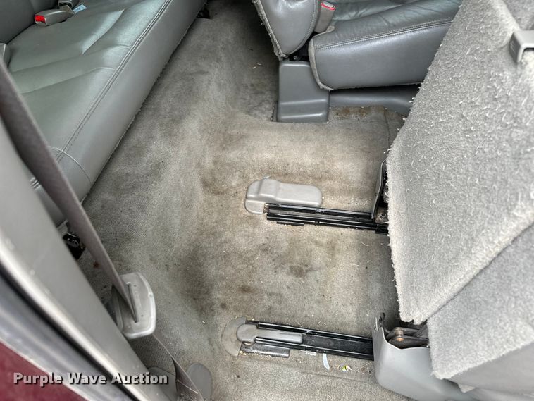 image for item DP8847 2004 Chevrolet Suburban 1500 SUV