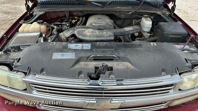 image for item DP8847 2004 Chevrolet Suburban 1500 SUV