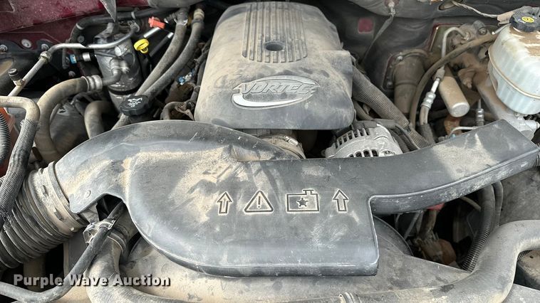 image for item DP8847 2004 Chevrolet Suburban 1500 SUV