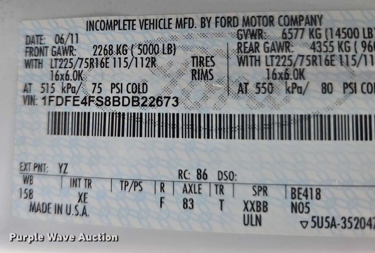 image for item DR3874 2011 Ford E-450 Super Duty shuttle bus