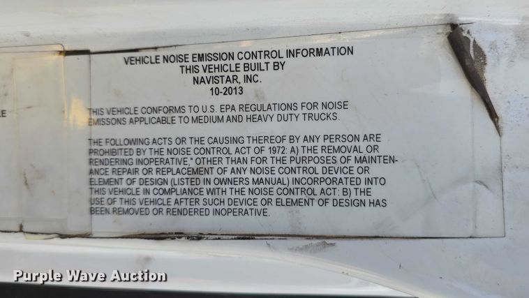 image for item DR3983 2014 International DuraStar 4400 truck cab and chassis