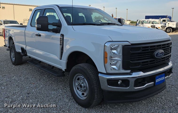 image for item DR3985 2023 Ford F250 XL SuperCab pickup truck