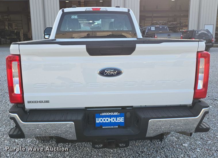 image for item DR3985 2023 Ford F250 XL SuperCab pickup truck