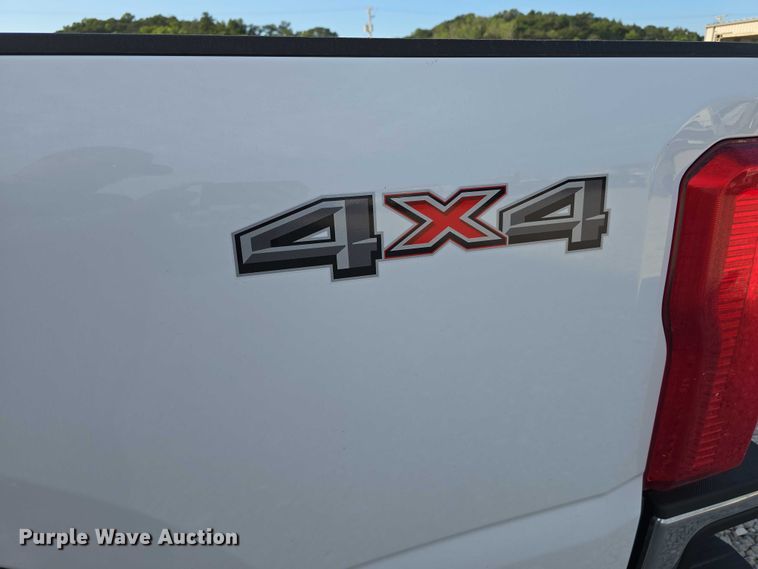 image for item DR3985 2023 Ford F250 XL SuperCab pickup truck