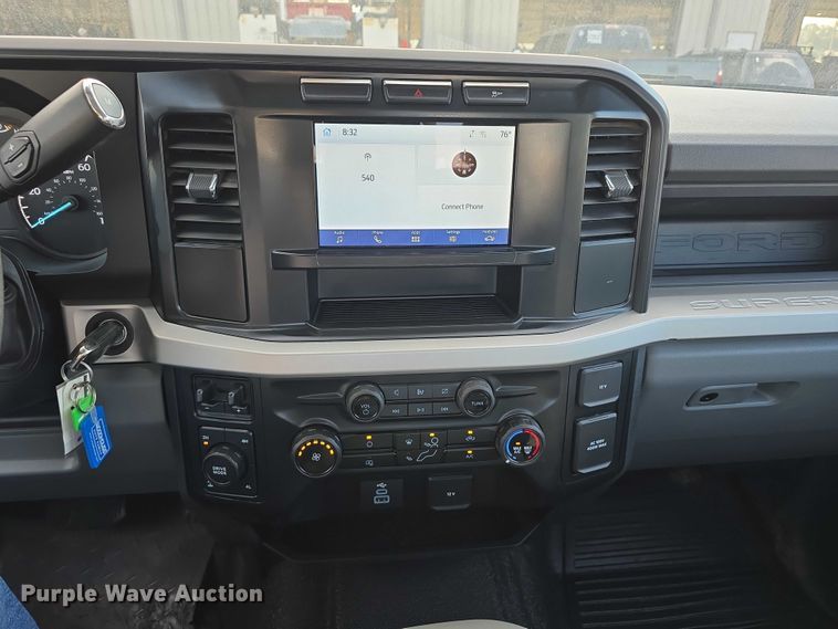 image for item DR3985 2023 Ford F250 XL SuperCab pickup truck