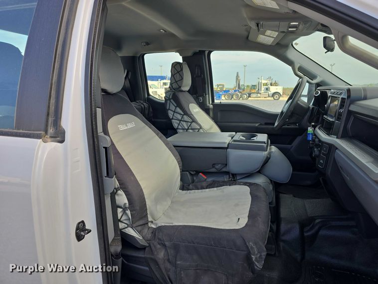 image for item DR3985 2023 Ford F250 XL SuperCab pickup truck