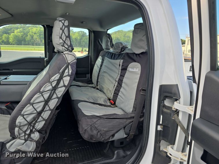 image for item DR3985 2023 Ford F250 XL SuperCab pickup truck