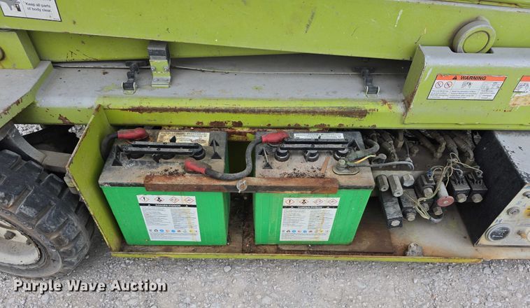 image for item DR3992 Clark CSL26N scissor lift