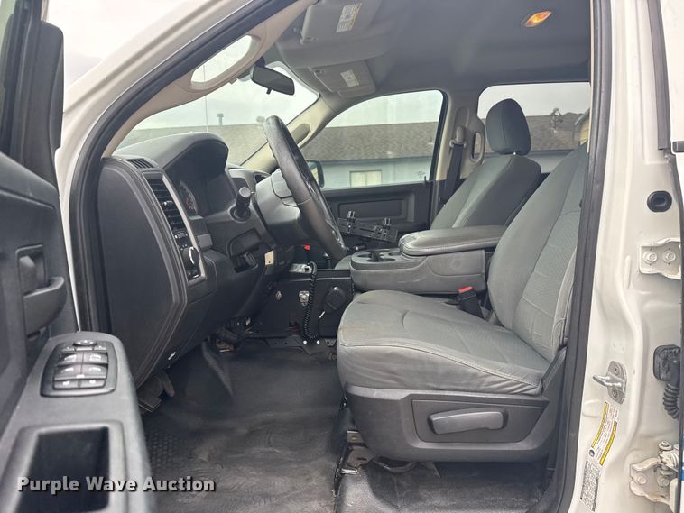 image for item DS3875 2013 Dodge Ram 2500 Crew Cab pickup truck