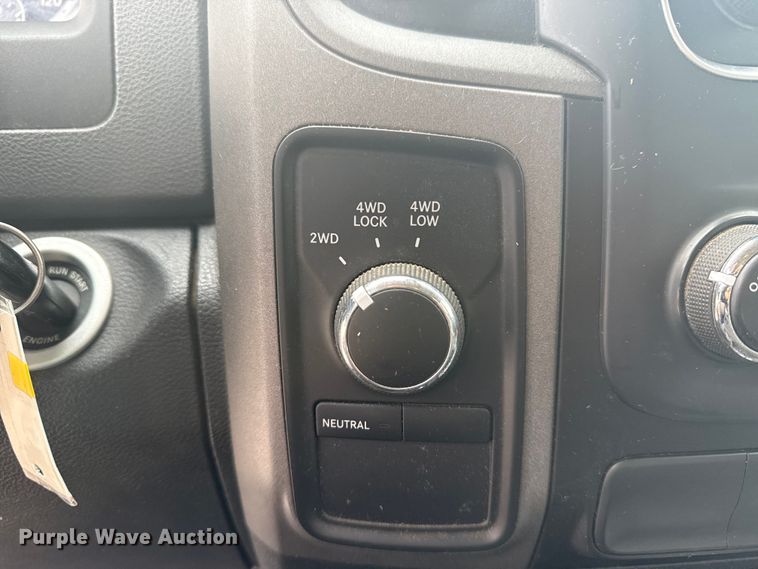 image for item DS3875 2013 Dodge Ram 2500 Crew Cab pickup truck