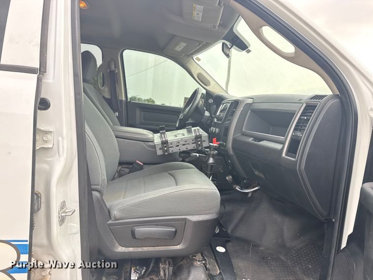 image for item DS3875 2013 Dodge Ram 2500 Crew Cab pickup truck