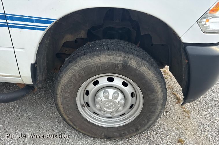 image for item DS3875 2013 Dodge Ram 2500 Crew Cab pickup truck