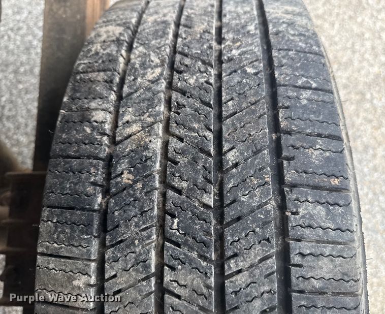 image for item DS3875 2013 Dodge Ram 2500 Crew Cab pickup truck