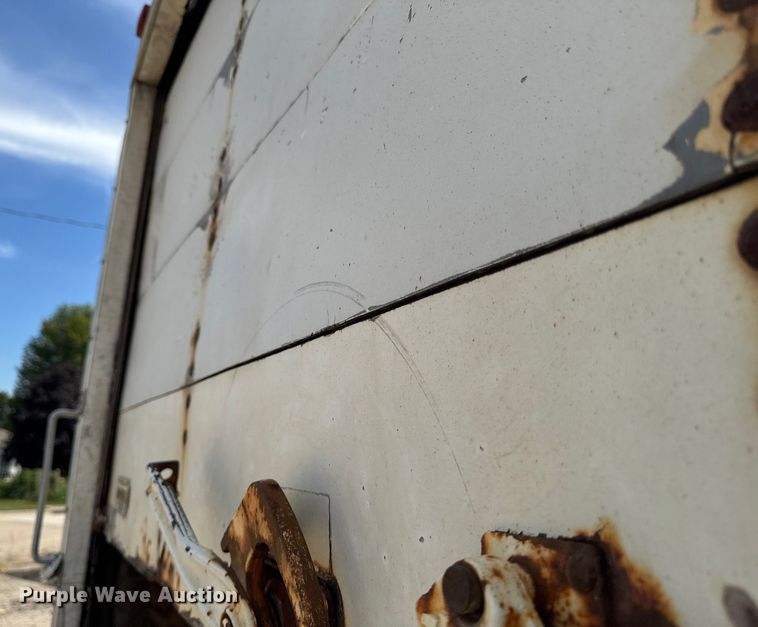 image for item DT0515 2009 Chevrolet Express delivery truck