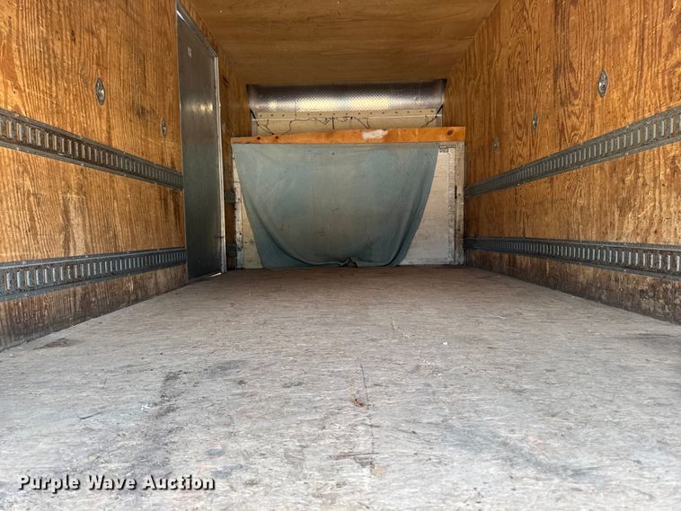 image for item DT0515 2009 Chevrolet Express delivery truck